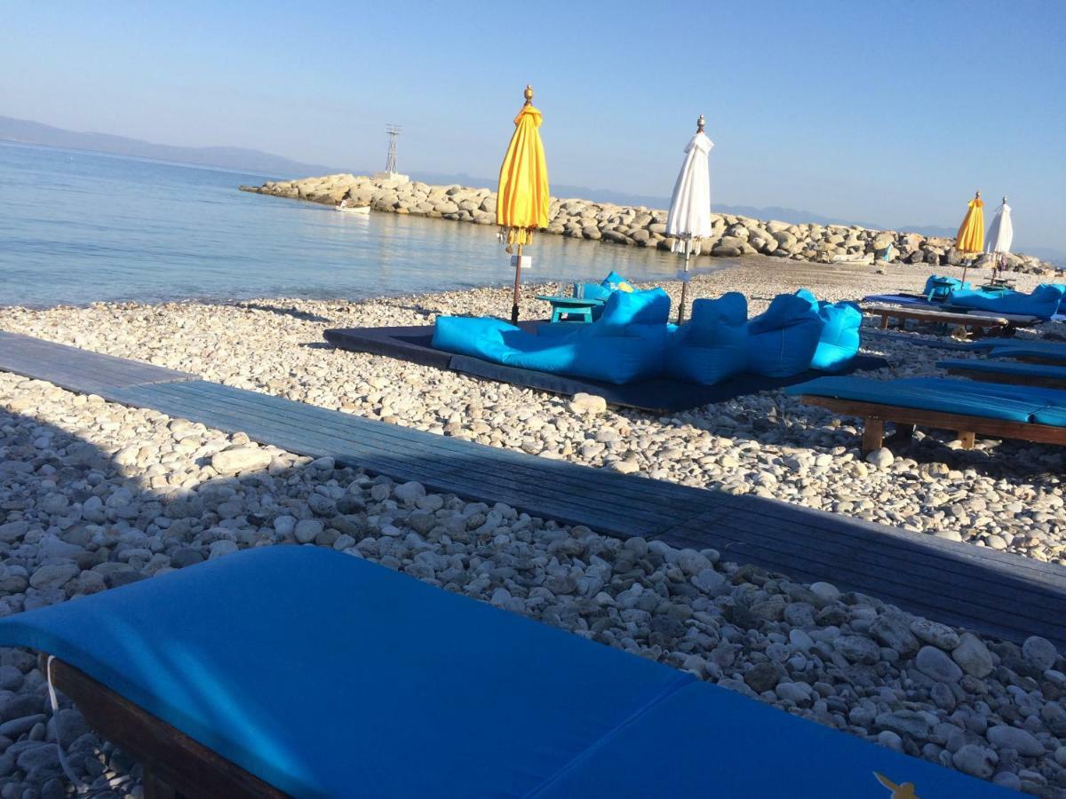 Апартаменты Agali 1 Mesonet In Front Of The Sea Акрогиали Экстерьер фото